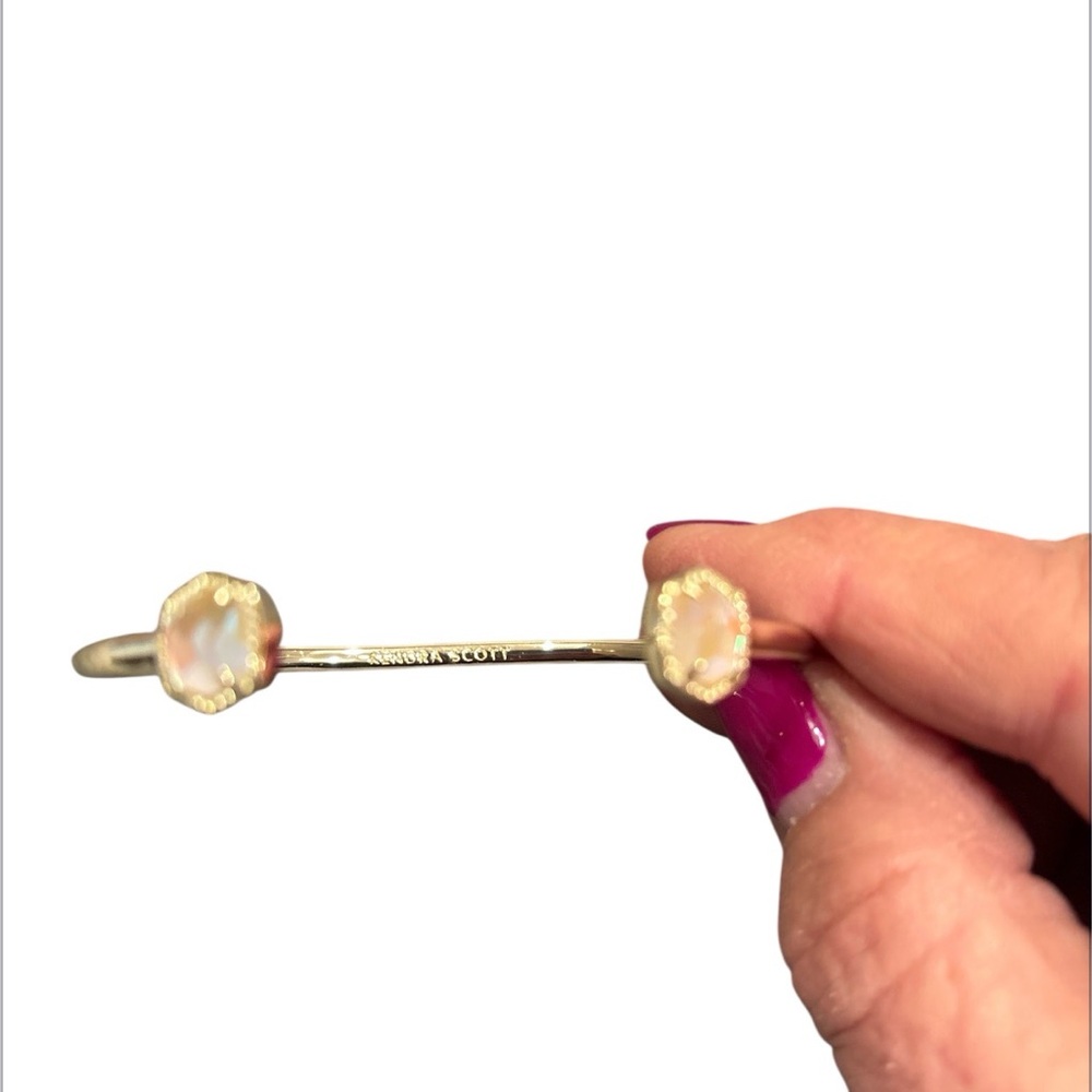 Kendra Scott Gold Bracelet with Iridescent Stones